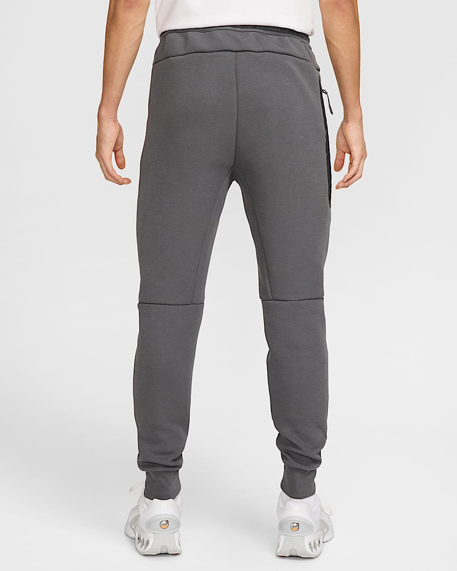 Nike Sportswear Tech Jogger de tejido Fleece Hombre. Nike ES